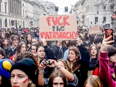 In occasione della festa della donna la manifestazione studentesca contro il patriarcato a Milano, 8 marzo 2024. ANSA/MOURAD BALTI TOUATI