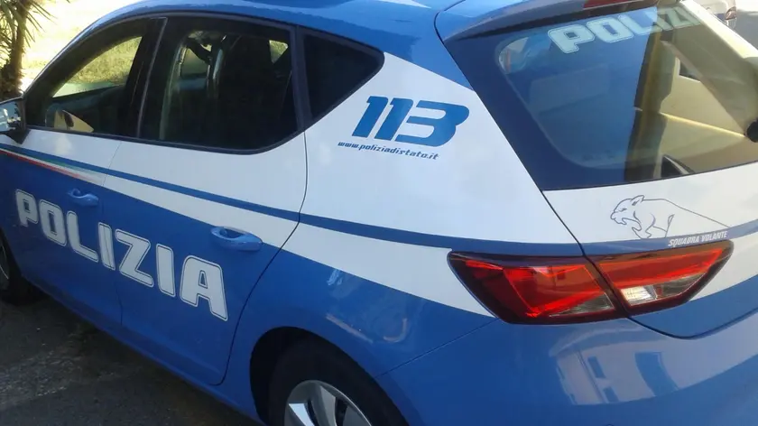 Volante Polizia Commissariato Alassio