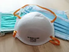 foto IPP 03-04-2020 emergenza coronavirus - la beffa della mascherine prodotte in italia che non possono essere distribuite perchè non hanno ancora ricevuto l'autorizzazione da parte dell'istituto superiore della sanitÃ