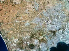 Un'immagine del sistema di sorveglianza dell'Osservatorio Vesuviano che evidenzia alcune variazioni nello stato di attività dell'area vulcanica di Campi Flegrei. Roma, 15 maggio 2017. ANSA/ OSSERVATORIO VESUVIANO +++EDITORIAL USE ONLY - NO SALES+++