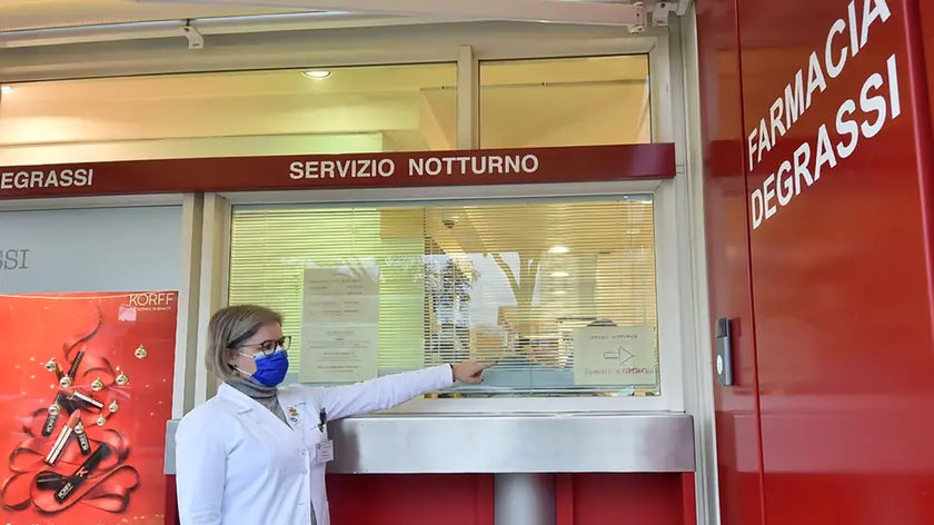 Udine 1 Gennaio 2021. Farmacia De Grassi Via Monte Grappa. © Foto Petrussi