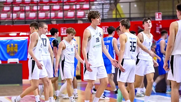 La formazione degli Under 19 di Eccellenza: per i giovani dell’Apu anche un torneo senior (foto Lodolo)