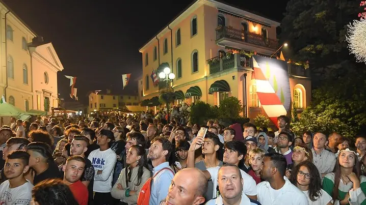 Cividale 20 Agosto 2017. Palio di San Donato 2017. Fuochi artificiali dal Ponte del Diavolo vietato ai pedoni per motivi di sicurezza. © Foto Petrussi