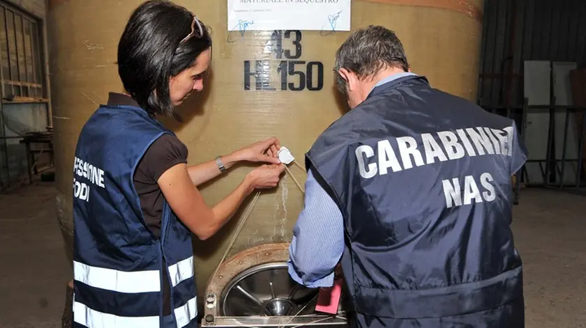 Premariacco 12 settembre 2015.Sauvignon connection controlli del NAS dei Carabinieri all'interno di una ditta in via Bombelli..Copyright Foto Petrussi / Ferraro Simone