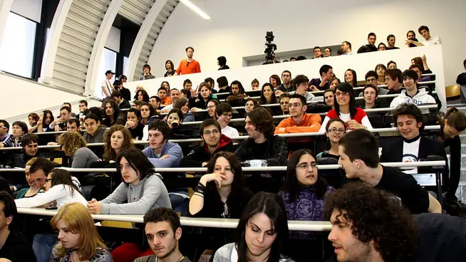 foto missinato - universita' - iene