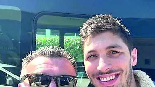 Lucio Redivo accolto al suo arrivo dal team manager Stefano Vit