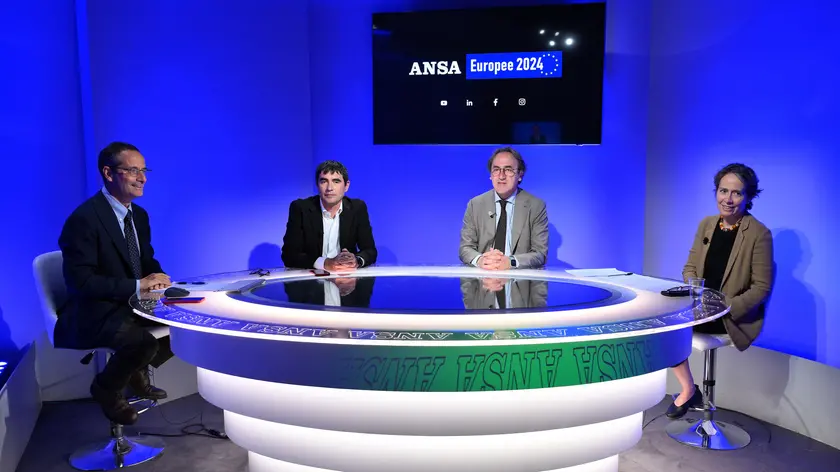 Angelo Bonelli e Nicola Fratoianni di Alleanza Verdi Sinistra con il direttore dell'ANSA, Luigi Contu e la giornalista Anna Laura Bussa, durante un forum all'ANSA, Roma, 03 giugno 2024. ANSA/ETTORE FERRARI