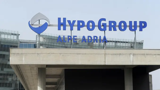 Tavagnacco 5 Aprile 2016. Hypo Bank. Foto Petrussi