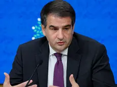Raffaele Fitto, ministro per gli affari europei, le politiche di coesione e il PNRR durante la conferenza stampa a palazzo Chigi per la riunione della Cabina di regia per il PNRR e del Consiglio dei ministri, Roma 24 giugno 2024. ANSA/FABIO FRUSTACI