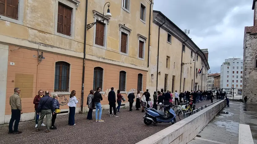 Code all'ufficio elettorale di Udine per il duplicato dei certificati elettorali