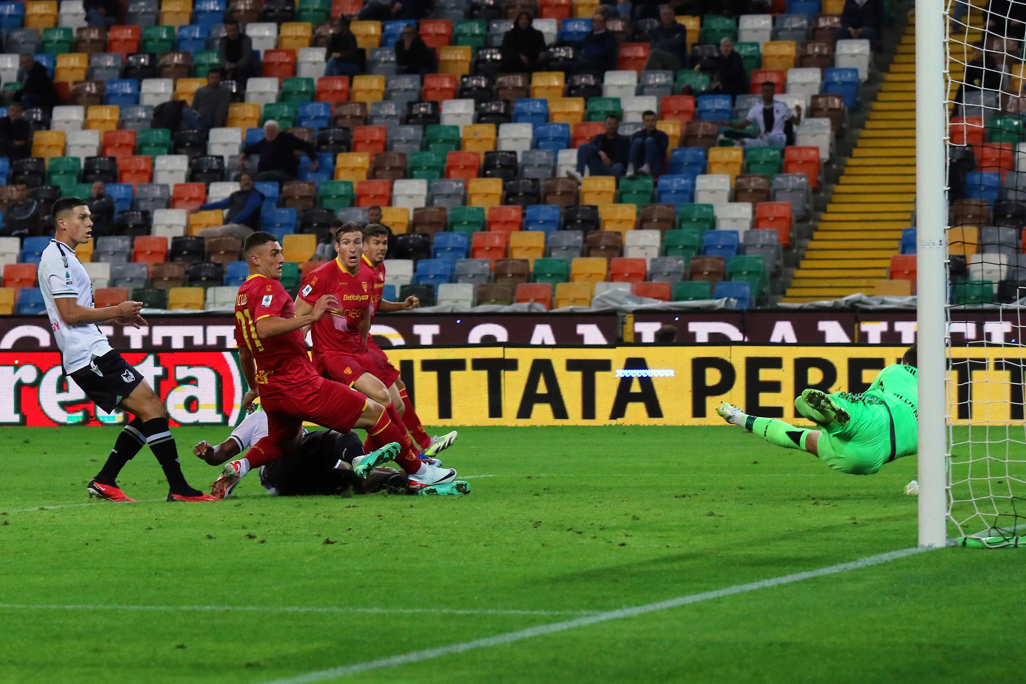 Il gol del pareggio del Lecce