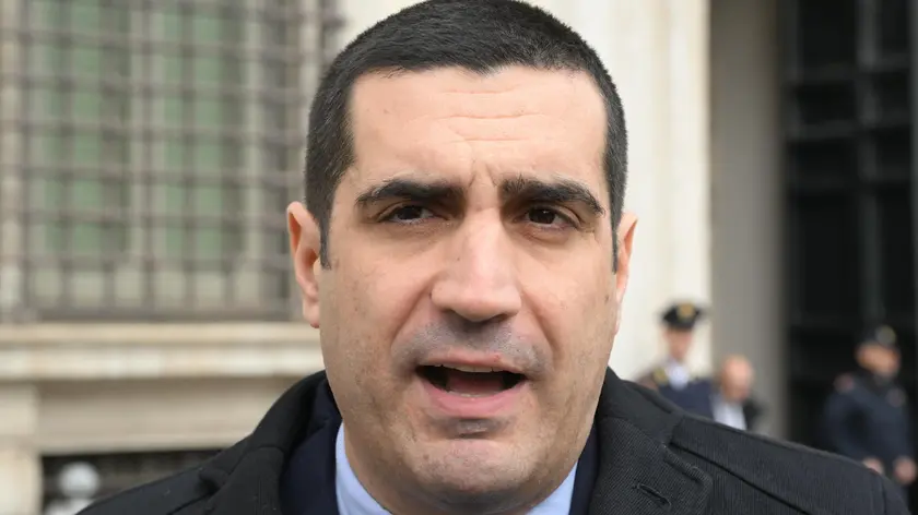 Il sindaco di Ravenna e presidente dell’Unione delle Province Italiane, Michele De Pascale, a margine dell’incontro tra Governo e Associazioni di rappresentanza Enti Locali presso Palazzo Chigi. Roma, 22 febbraio 2024. ANSA/CLAUDIO PERI
