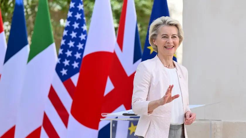epa11407254 European Commission President Ursula von der Leyen waves as she arrives for the G7 summit in Borgo Egnazia, southern Italy, 13 June 2024. The 50th G7 summit will bring together the Group of Seven member states leaders in Borgo Egnazia resort in southern Italy from 13 to 15 June 2024. EPA/ETTORE FERRARI