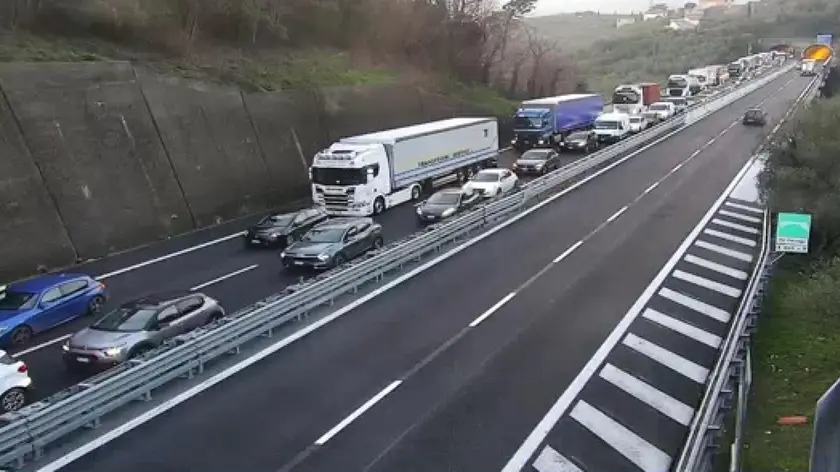 Coda in A12 a Lavagna