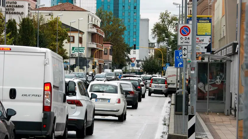 BARON - AGENZIA BIANCHI - PADOVA - TRAFFICO E PARCHEGGI FIERA