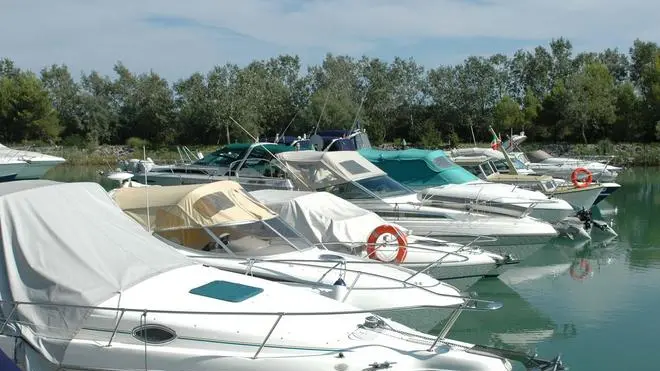 ANTEPRIMA Lignano 31 07 2006 marina punta verde