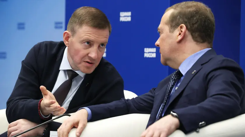 epa10726679 Deputy head of Russia's Security Council and chairman of the United Russia party, Dmitry Medvedev (R) speaks with United Russia Party's General Council Secretary, Russian Federation Council Deputy Chairperson Andrei Turchak during a meeting of the United Russia Party's General Council in Moscow, Russia, 04 July 2023. EPA/EKATERINA SHTUKINA/ SPUTNIK / GOVERNMENT PRESS SERVICE POOL MANDATORY CREDIT