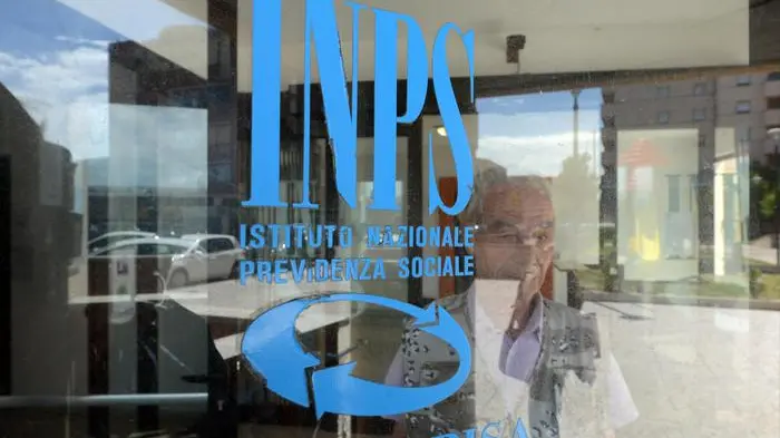 Sensibilmente più alto il valore dei trattamenti goduti dagli uomini, con un importo medio mensile di 1.931 euro, quasi 600 in più rispetto ai 1.355 euro al mese delle donne