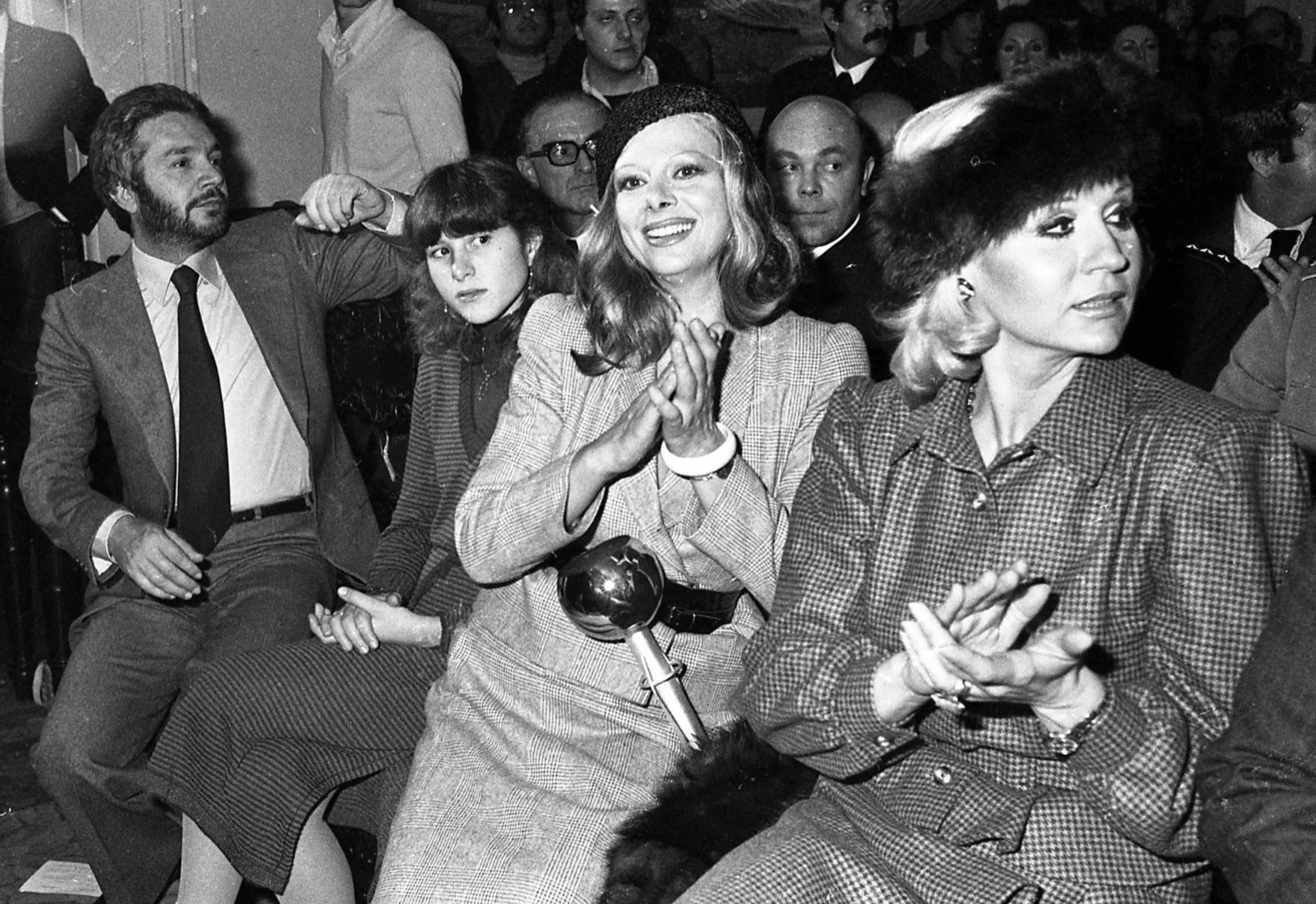 Gino Landi, Sandra Milo con la figlia Debora e Liana Orfei a Roma, 13 dicembre 1979