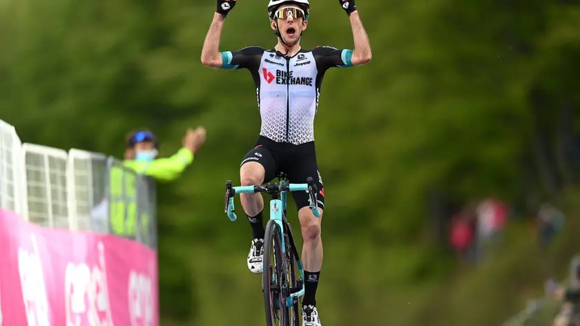 Yates vince all'Alpe di Mera