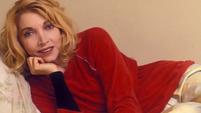 1992, Roma, Mariangela Melato in camerino in una pausa delle prove della Bisbetica Domata