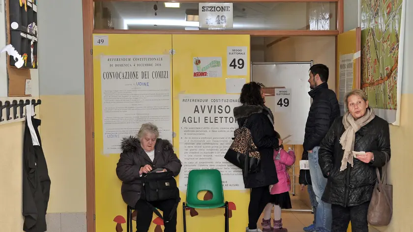 Udine 04 dicembre 2016 Referendum Costituzionale. Scuola Bellavitis. Copyright Foto Petrussi / Ferraro Simone