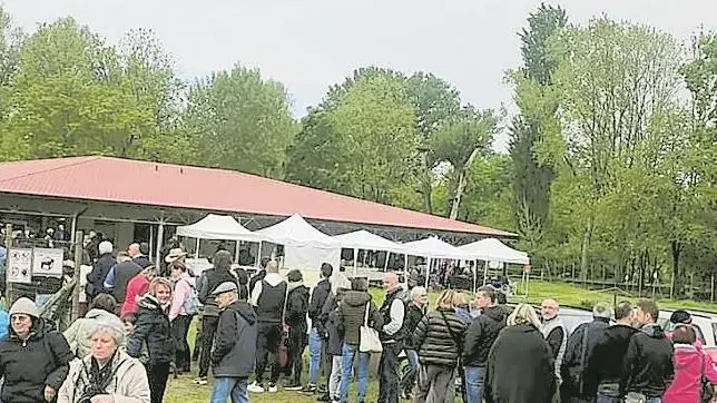 In coda per firmare la petizione