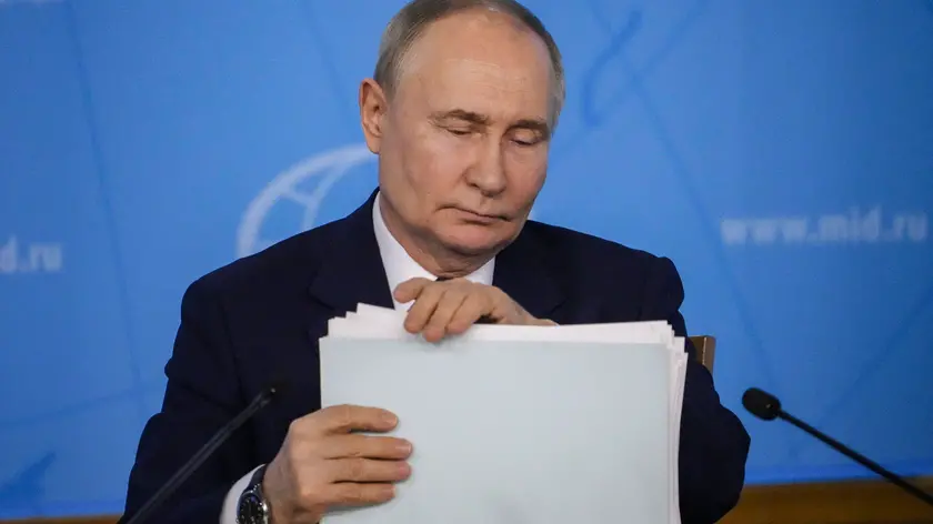 epa11409324 Russian President Vladimir Putin holds a meeting with the leadership of the Russian Foreign Ministry in Moscow, Russia, 14 June 2024. 'Ukrainian troops must be completely withdrawn from the DPR, LPR, Kherson and Zaporizhia regions. From their entire territory, their administrative borders at the time of their entry into the Russian Federation. As soon as Kiev announces this and gives a promise not to join NATO, we will immediately ensure the safe withdrawal of Ukrainian troops and begin the negotiation process', Putin said at the meeting. EPA/STRINGER