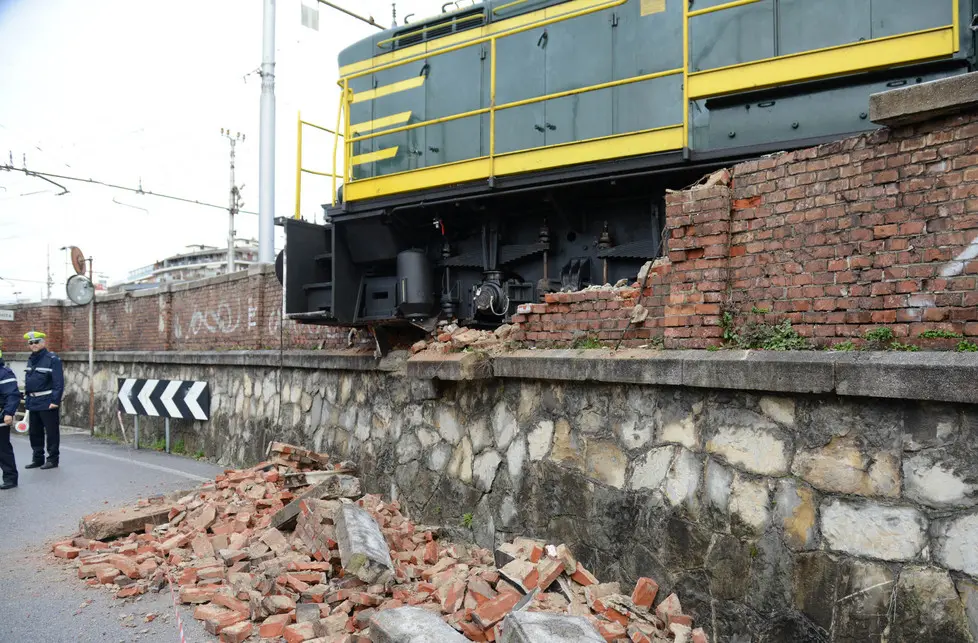 Udine 07 Marzo 2016 deragliamento locomotore via cernaia Petrussi Foto Turco Massimo