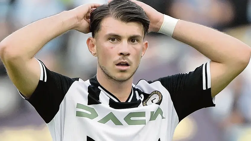 Il serbo Lazar Samardzic, spinto dal padre, non ha firmato il contratto proposto dall’Inter