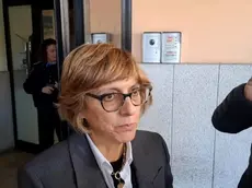 In un frame l'avvocato di parte civile, Giulia Bongiorno, parla con la stampa fuori dal tribunale di Tempio Pausania per il processo dove sono imputati Ciro Grillo e altri suoi amici, 8 novembre 2023. ANSA/FOIS