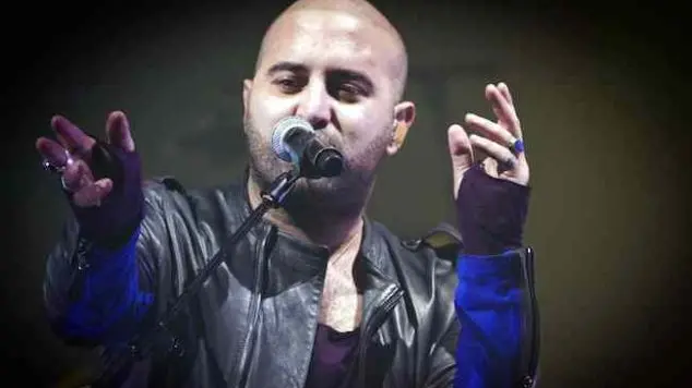 PERUGIA 16/11/2011 - I NEGRAMARO IN CONCERTO...NELLA FOTO: GIULIANO SANGIORGI - NEGRAMARO..FOTO DOTTORI/INFOPHOTO