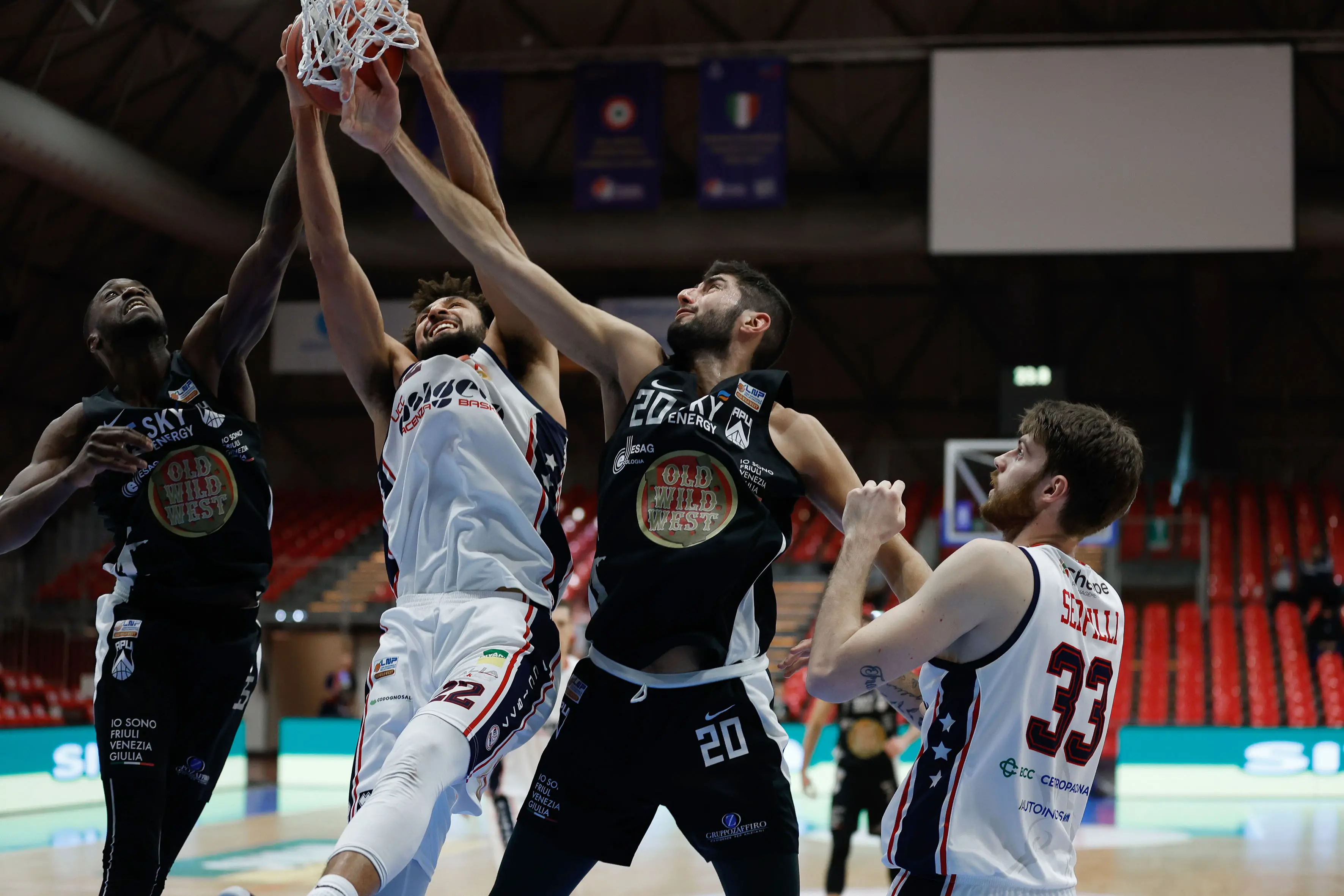 Piacenza 6 Dicembre 2023. Basket A2. Piacenza vs Apu Udine. © Foto Petrussi