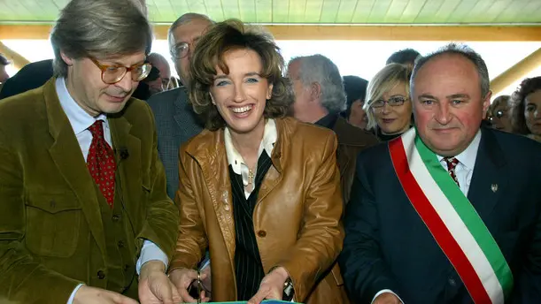 ANTEPRIMA BORDANO 5 APRILE 2003. INAUGURAZIONE CASA DELLE FARFALLE. TELEFOTO COPYRIGHT FOTO AGENCY ANTEPRIMA