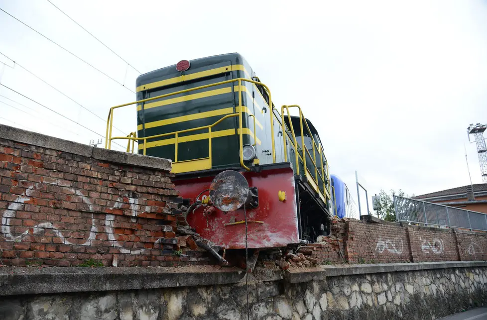 Udine 07 Marzo 2016 deragliamento locomotore via cernaia Petrussi Foto Turco Massimo