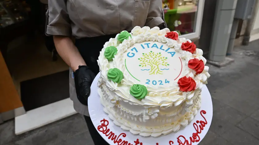 The cake prepared by the Isa pastry shop with which it welcomes the big names of the world to Puglia, in Bari, South of Italy, 12 June 2024 . ANSA/DONATO FASANO