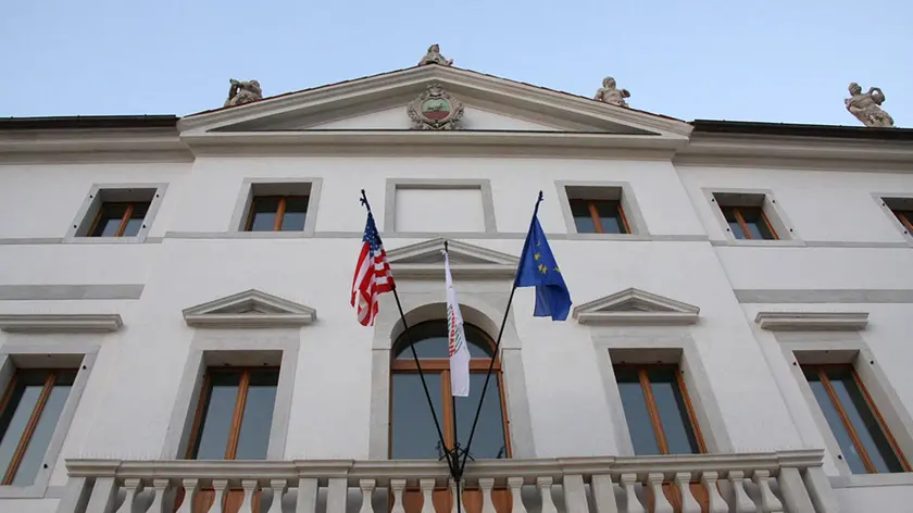 FOTO MISSINATO AVIANO PALAZZO MENEGOZZI