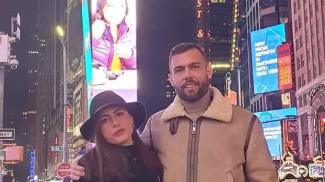Il centrocampista Salvatore Burrai a New York con la moglie Anna Paola