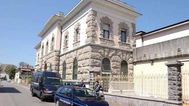 ANTEPRIMA casa circondariale via spalato