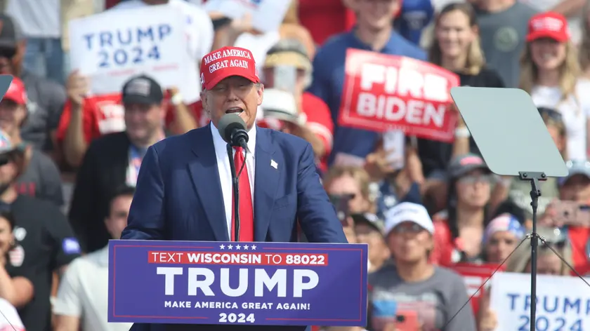 epa11421155 Former US President Donald J. Trump speaks during his campaign rally at Racine Festival Park in Racine, Wisconsin, USA, 18 June 2024. EPA/TRENT SPRAGUE