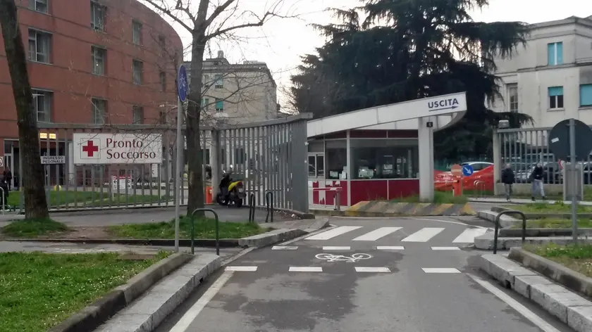 Salute: ospedale Niguarda, ingresso del pronto soccorso. Foto ANSA/Roberto Ritondale