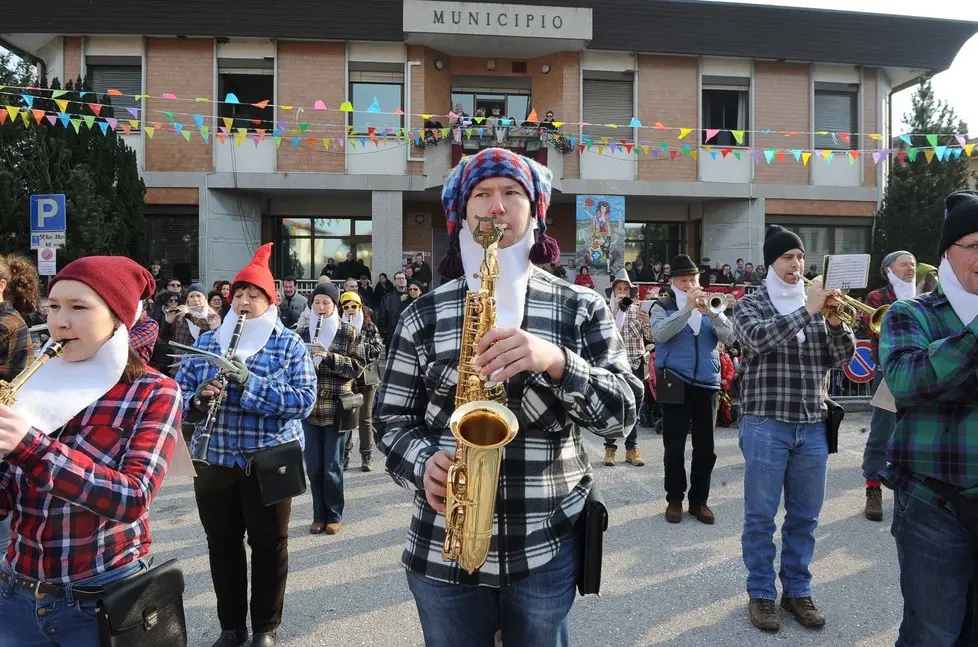 Remanzacco 21 Febbraio 2016. Mascherata di carnevale. Petrussi Foto Press