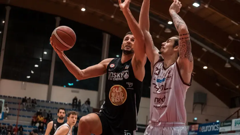 Raphael Gaspardo con i suoi 19 punti è stato il migliore in campo