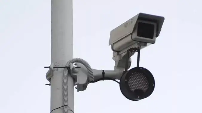 Una telecamera "intelligente" per la lettura delle targhe