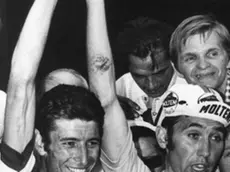 Gimondi e Merckx nel 1972, dopo la vittoria di Merckx al Tour (Allsport Hulton/Archive)