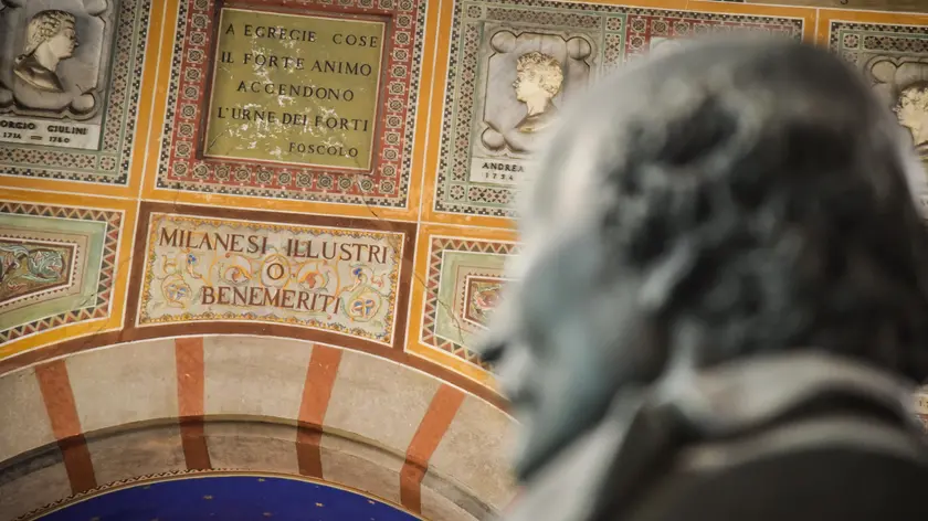 Cerimonia di iscrizione di 14 nuovi cittadini benemeriti al Famedio del Cimitero Monumentale, Milano, 02 Novembre 2022. ANSA/MATTEO CORNER