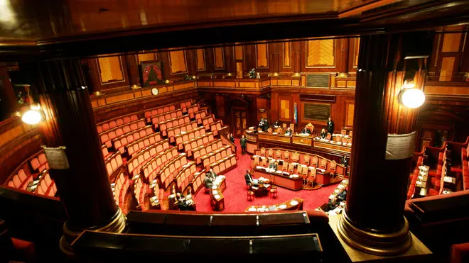 20051115 - ROMA - POL - DEVOLUTION: AL SENATO TUTTO PRONTO PER RUSH FINALE. PER DOMANI PREVISTO VIA LIBERA A NORMA COSTITUZIONALE - Una foto scattata oggi dell'aula di Palazzo Madama a Roma dove e' cominciato stamani il dibattito sulla Devolution. La norma costituzionale dovrebbe avere il via libera finale del Parlamento domani. BRAMBATTI/ANSA/MNE