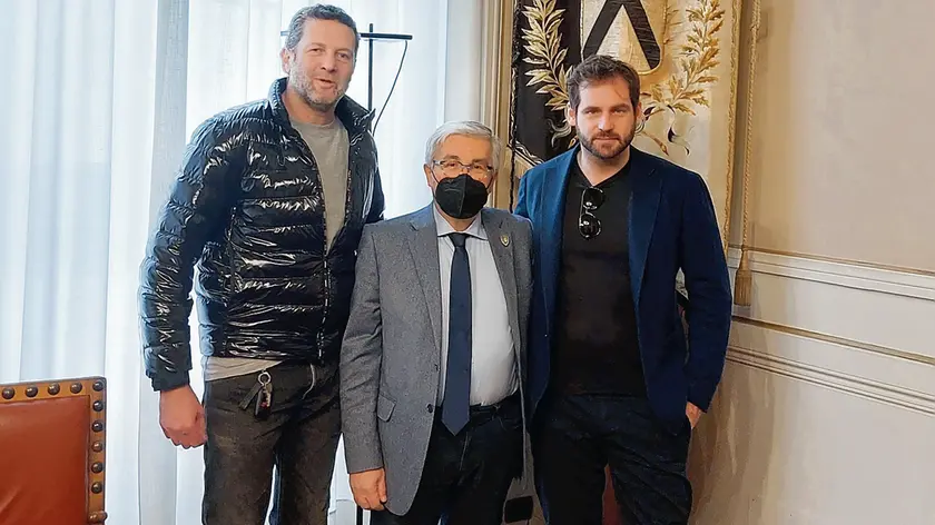L’incontro a palazzo D’Aronco con, da sinistra, Stefano Gatti Bardelli, il sindaco Pietro Fontanini e l’imprenditore Tomaso Trussardi