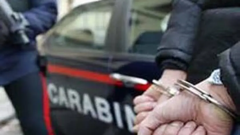 manette carabinieri