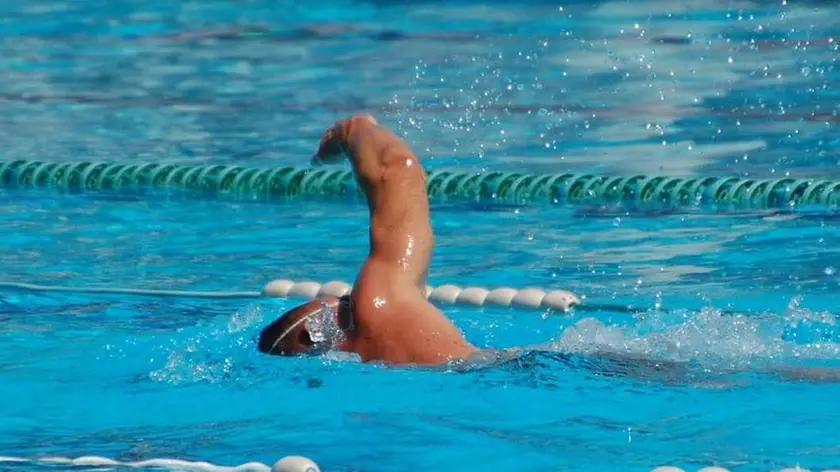 Bumbaca Gorizia 05.08.2013 Piscina e solleoneFotografia di Pierluigi Bumbaca